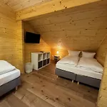 Hochfirst Ferienhaeuser Nyaraló