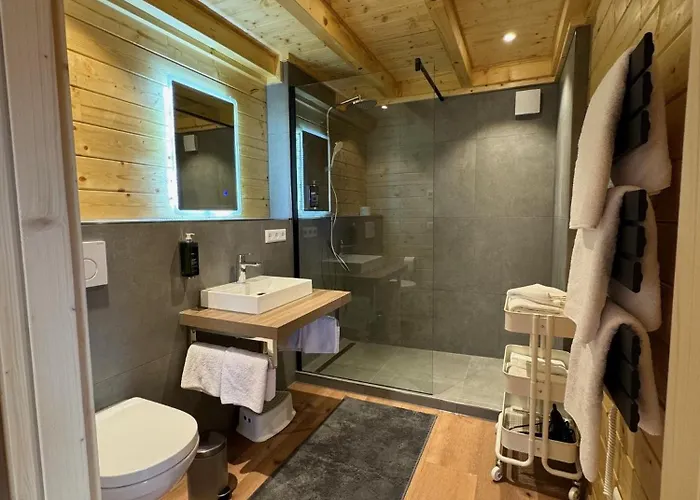 בית נופש Hochfirst Ferienhaeuser *